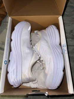 Hoka Bondi 8 Size 9.5M