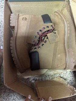 Timberland Men’s Brown Leather Waterproof Boots With Red Lace