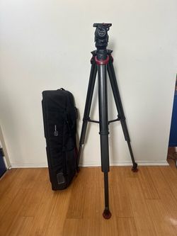 Sachtler Flowtech 75 CF carbon fiber tripod legs w/ Activ6 head + case