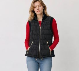 Calvin Klein black Quilted Puffer Front Zip Fully Lined Vest Women’s Size Large