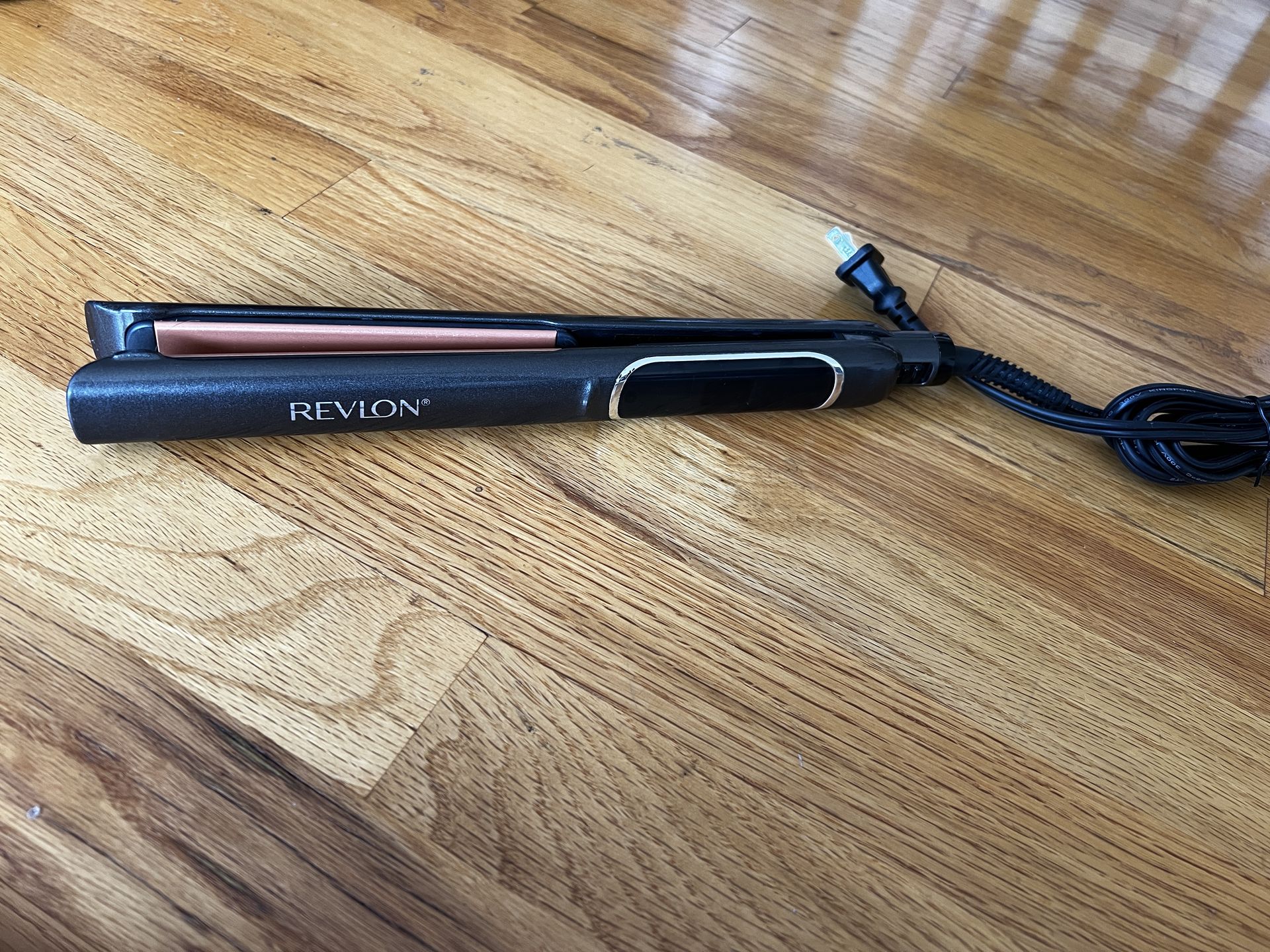 Revlon Hair Straightener