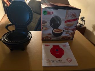 Dash Mini Pie Maker