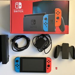 Nintendo Switch w/128GB Micro SD