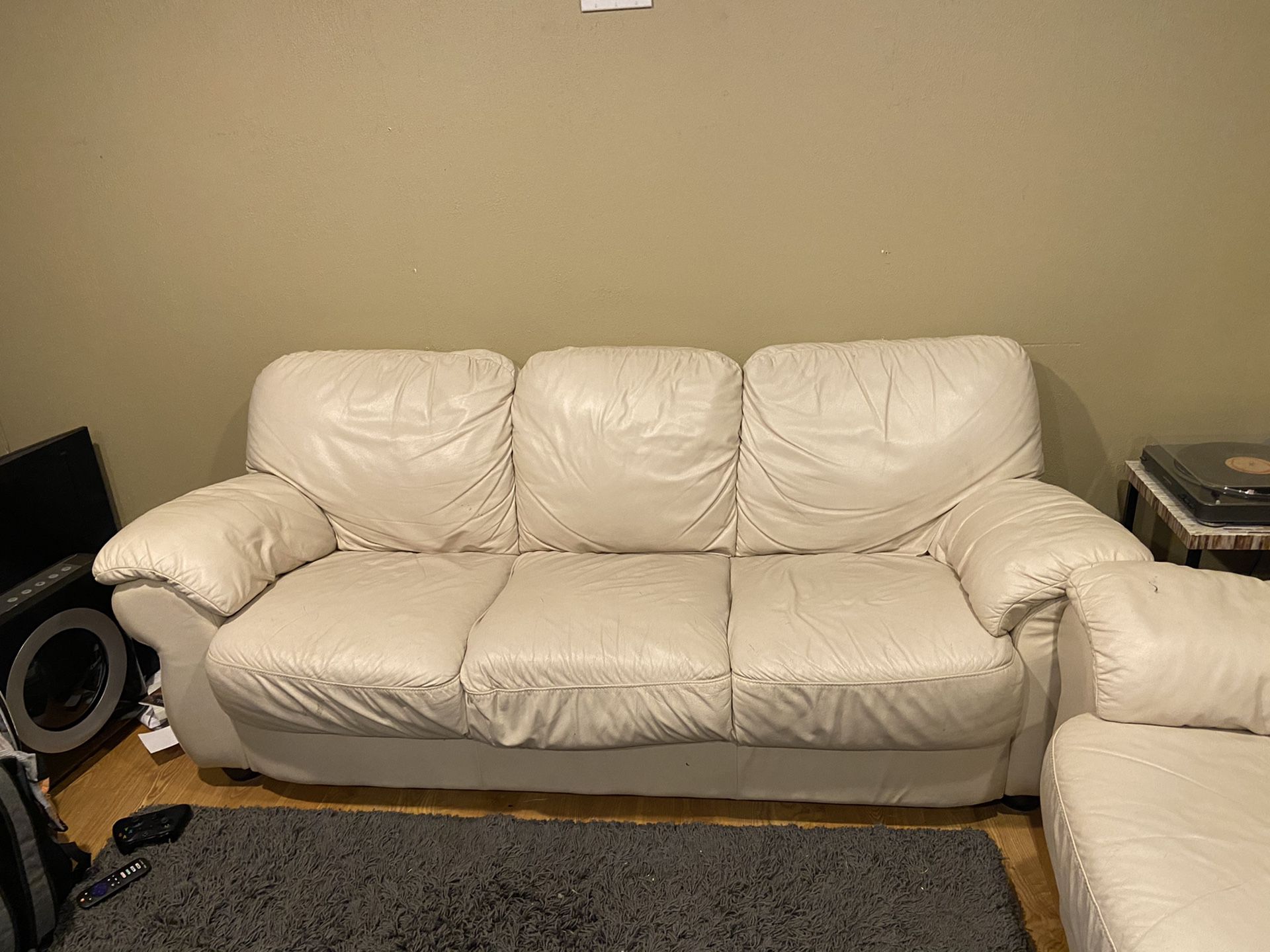 White Leather Couch and Loveseat