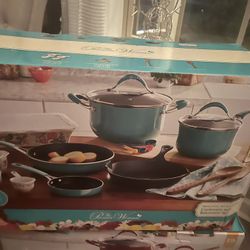 19 Piece Pioneer Woman Pot And Pan Set Blue 