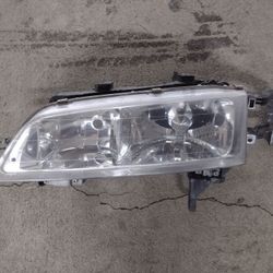 (1994)-(1997) Honda Accord Driver's Side Headlight