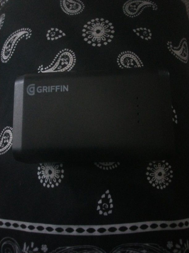 Griffin Portable Charger 2000mAh/21.6Wh 