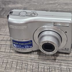 Olympus FE-170 compact digital camera