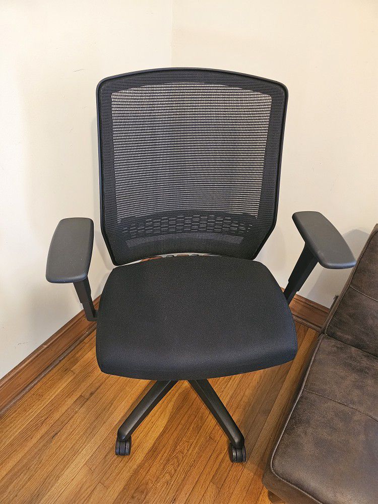 New Lyric High-back Office Chair