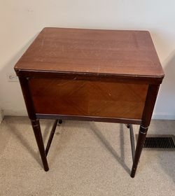 Sewing table