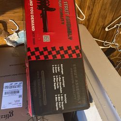 Honda Accord 2013 Right Side Strut , Amoltiguador Derecho