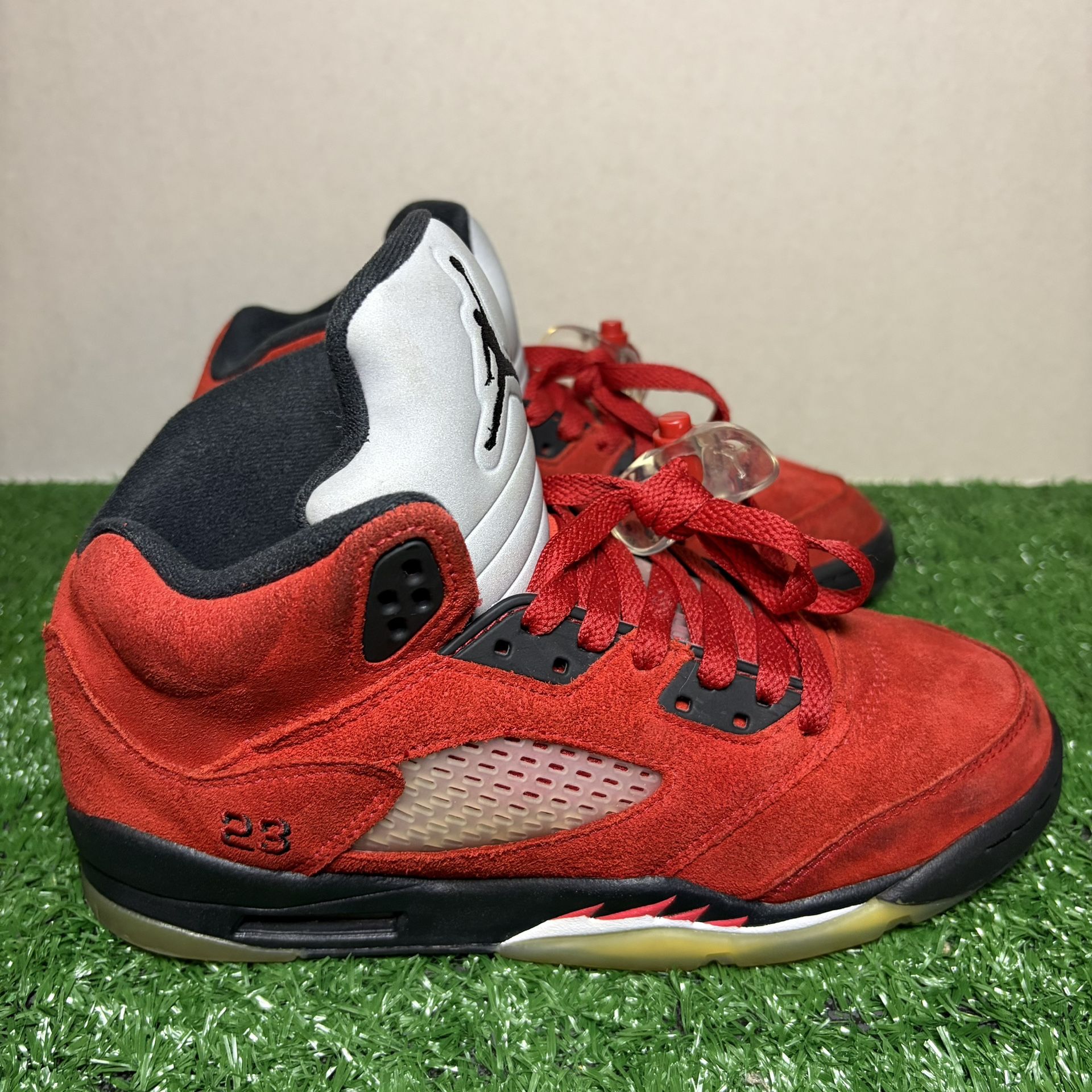 Air Jordan Retro 5 “raging Bull” 🔴