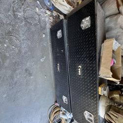 Side Tool Boxes No Keys 