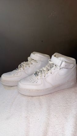 Nike Air Force 1 Mid LE