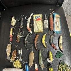 Vintage Fishing Lures And A Few Newer Lures  80 Plus Lures