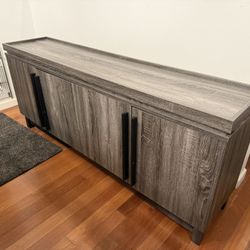 Furniture of America Nestor Rustic Credenza with Storage – Distressed Gray