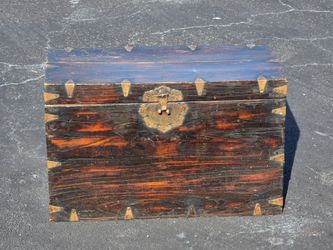 Vintage Decorative Wooden Trunk