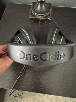 OneOdio Wired DJ Hi-Res Over-Ear Headphones for PC, Keyboard Guitar - Black