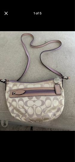 Coach crossbody signature bag