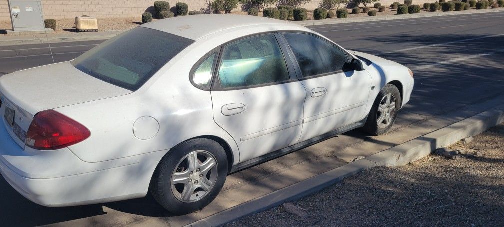 1998 Ford Taurus