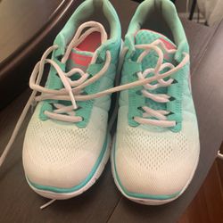 Skechers Women’s 6