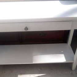 White Entry Table / Or Desk