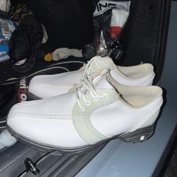 FootJoy women’s golf shoes (7.5)