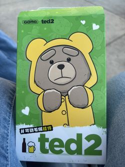 Ted 2 Box Pop Mart