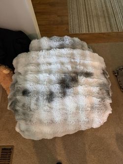 Coma Inducer Fur queen comforter marbled White Gray