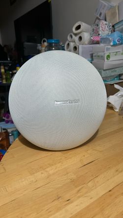 Harman Kardon onyx Studio 3 White Color 