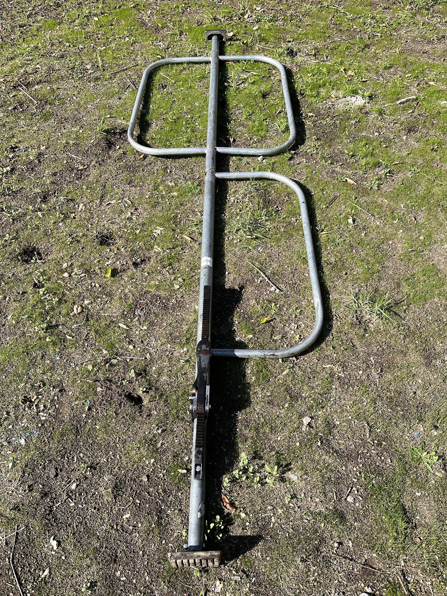 Steel Cargo Load Lock Bar with Hoops
