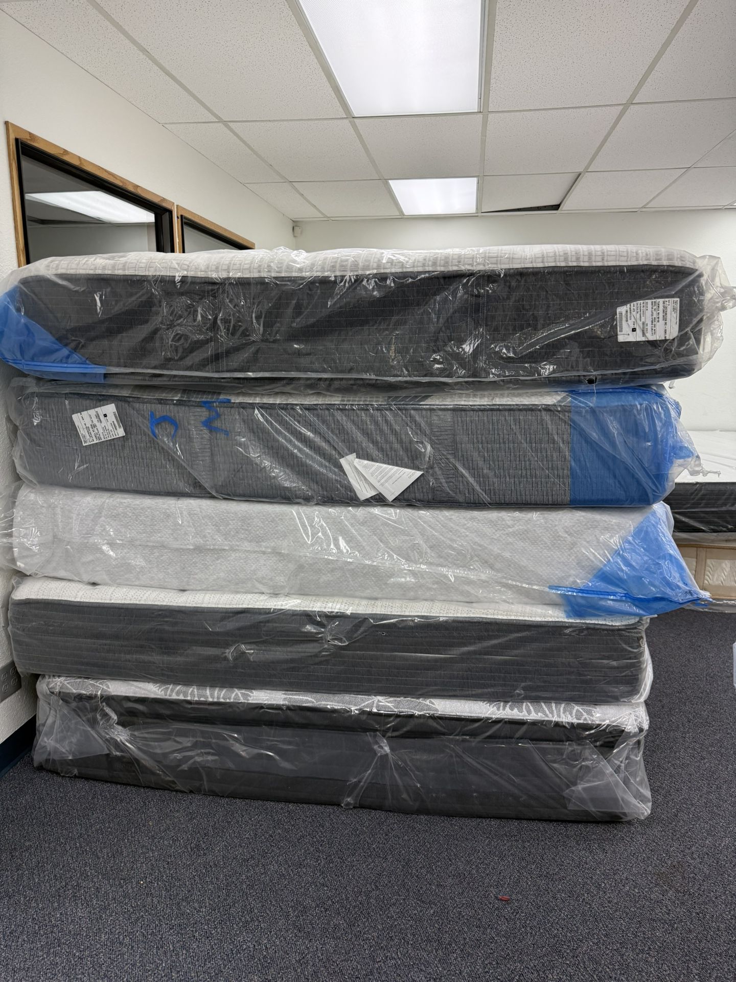 Mattress Clearout!! New Inventory!! Financing Deals!!
