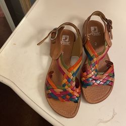 Girl Huaraches
