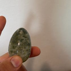 Green Quartz PLEASING 812.00 CTS GENUINE JADE HEALING PREMIUM CRYSTAL EGG