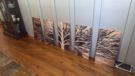 Hand painted an aluminum plate