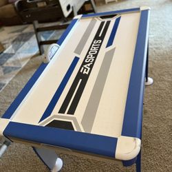 Air Hockey Table