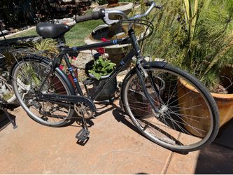 Schwinn Gateway Hybrid Bike
