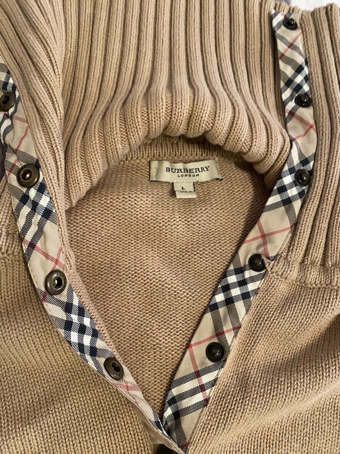 Burberry Pullover Knitted Shirt