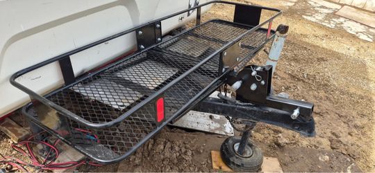Steel hitch cargo
