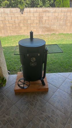 Oklahoma Joe’s Bronco Smoker