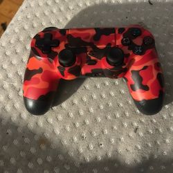 Red Camo PS4 Controller 