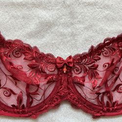 NWT!! Soma Sensuous Lace Red Unlined Bra 36D NEW!! for Sale in High Point,  NC - OfferUp