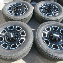 NEW 2026 F250/F350 Platinum wheels and tires bolt pattern 8x170. 