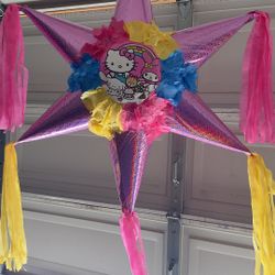 Hello Kitty Star Pinata