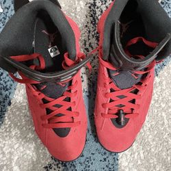 Air Jordan 6 Retro 'Toro Bravo' Size 9 – Original, Excellent Condition