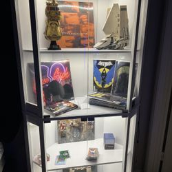 Corner Display Lighted Cabinet With Glass Doors 