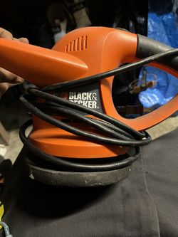 Black and Decked Buffer 