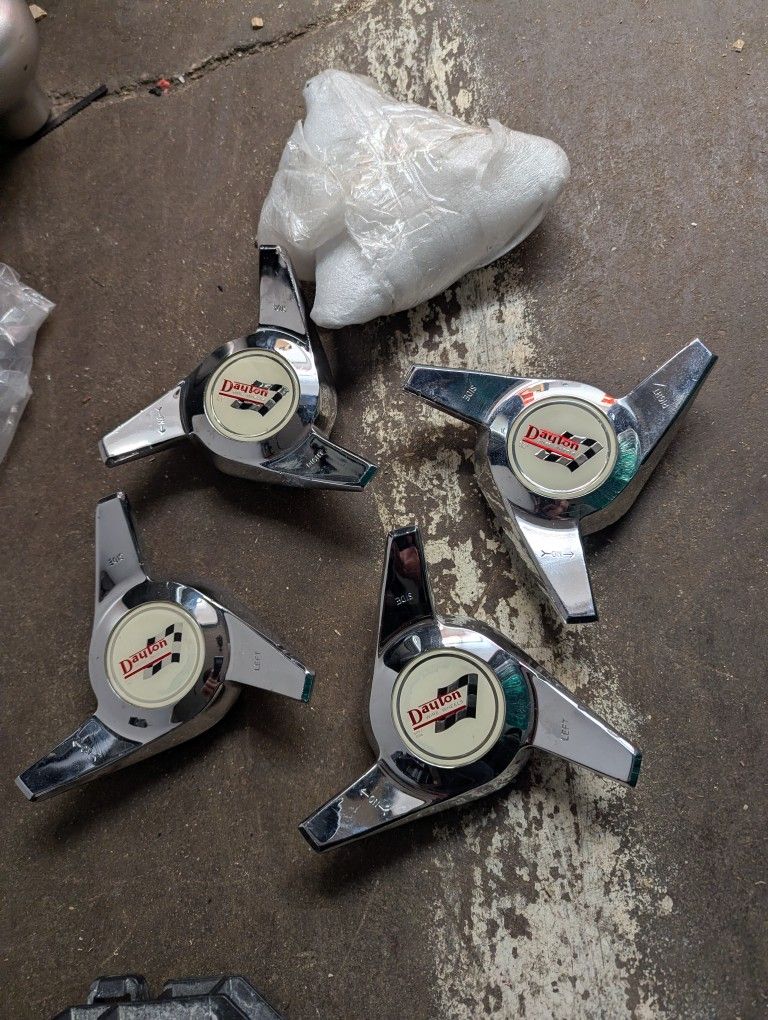 Dayton Knock Off Wheels Spinner Set Of 5