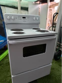Hotpoint self-supporting electric stove (or electric cooker)