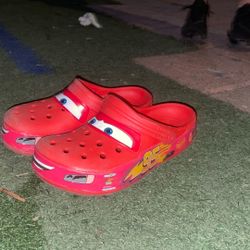 Crocs Size 5 In Men And 7 In Women 